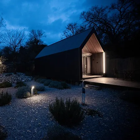 Moon - Tiny House From Callin Wines Sežana Exteriér fotografie