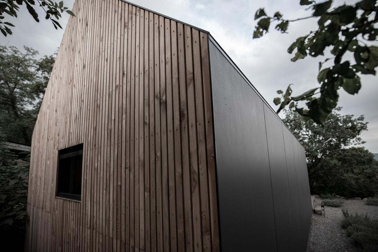 Moon - Tiny House From Callin Wines